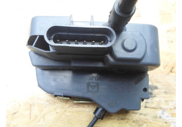 Замок задньої правої дверки Renault Espace 4, 6 pin, 8200017959